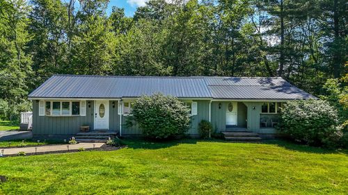 10 Appaloosa Ave, Pelham, NH, 03076-3501 | Card Image