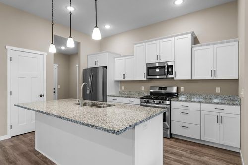 6027 399th St, North Branch, MN, 55056-7175 | Card Image