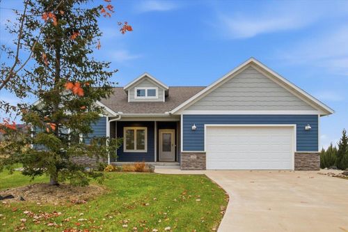 127 Emerald Lake Dr, Lake City, MN, 55041-4406 | Card Image