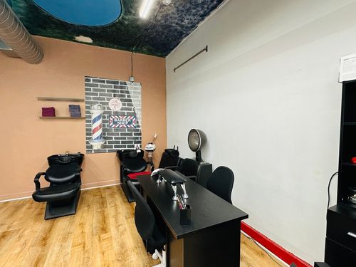 2024 W Montrose Ave, Chicago, IL, 60618-1748 | Card Image