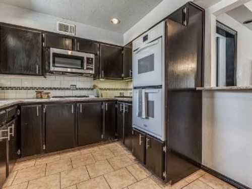 2615 Nw 63rd St, Oklahoma City, OK, 73116-4901 | Card Image