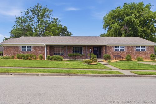5340 S 76th East Ave, Tulsa, OK, 74145-7837 | Card Image