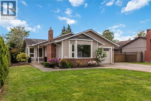 2153 Jahn Place, Sidney, BC, V8L5C1 | Card Image