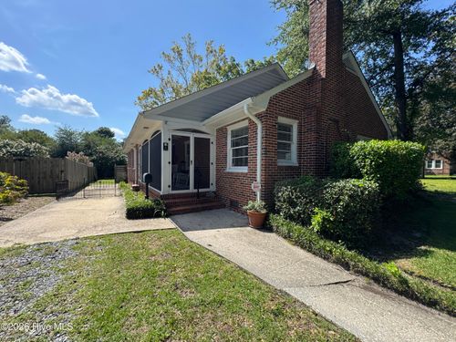6 Keaton Ave, Wilmington, NC, 28403-1124 | Card Image