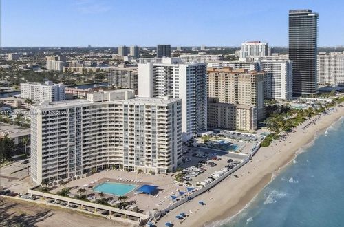 522-3180 S Ocean Dr, Hallandale Beach, FL, 33009 | Card Image