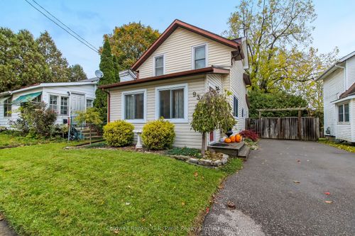93 King Lane, Simcoe, ON, N3Y3Z6 | Card Image