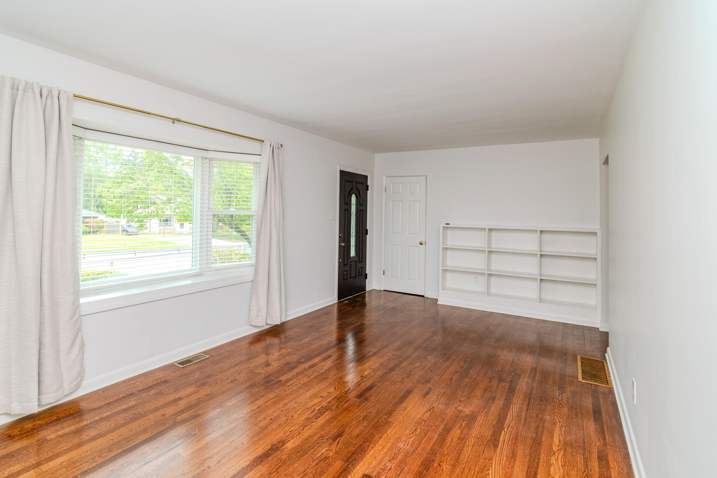 Residential Lease in Lexington 2