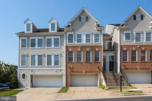 12703 Gartney Ln, BRISTOW, VA, 20136-2584 | Card Image