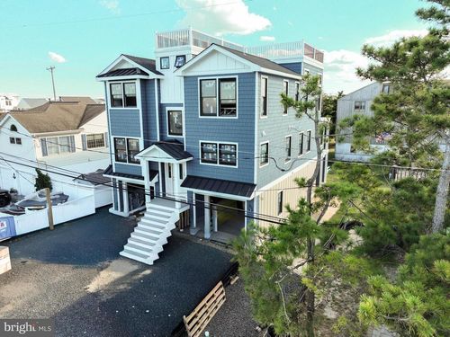 2 W 29th St, LONG BEACH TOWNSHIP, NJ, 08008-2501 | Card Image