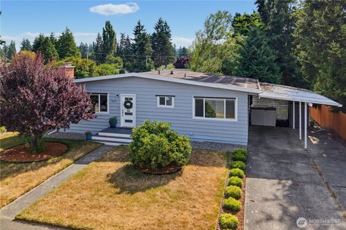 16418 125th Ave Se, Renton, WA, 98058-5560 | Card Image