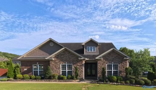4504 Hampton View Dr Se, Owens Cross Roads, AL, 35763-5708 | Card Image