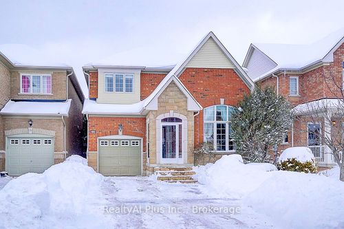 94 Barnwood Dr, Richmond Hill, ON, L4E5A2 | Card Image
