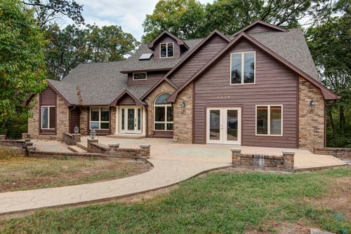 3879 N Williams Ct, Springfield, MO, 65803-5588 | Card Image