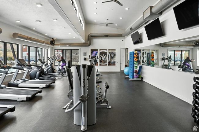 Clubhouse Gym, fully equipped exercise gear | Image 5