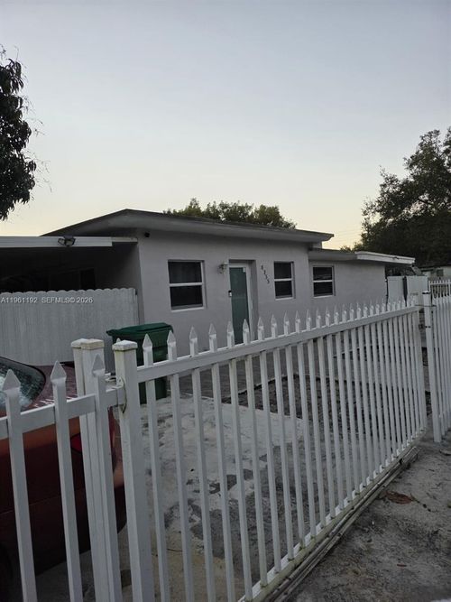 8355 Nw 21st Ave, Miami, FL, 33147-5066 | Card Image