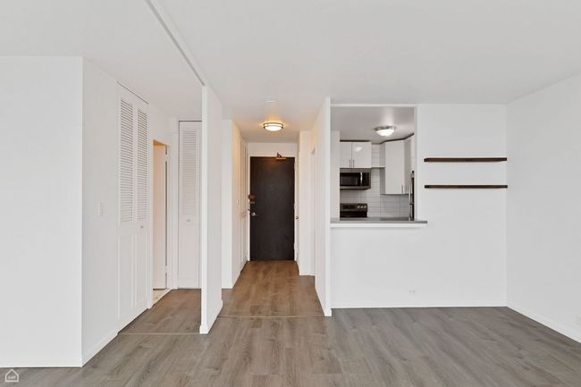 APT-2705 - 4250 N Marine Dr, Home with 0 bedrooms, 1 bathrooms and 1 parking in Chicago IL | Image 8