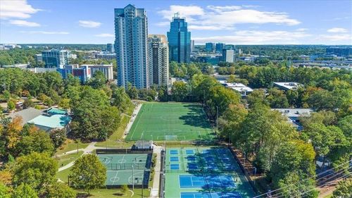 513-795 Hammond Dr, Atlanta, GA, 30328-5523 | Card Image