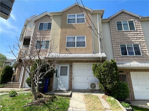 4 Cliff Ct, Staten Island, NY, 10305-3921 | Card Image