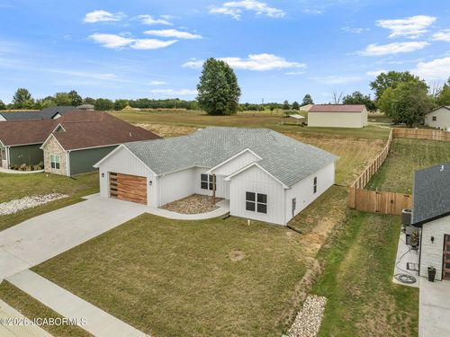 10878 Country Aire Meadows Ct, HOLTS SUMMIT, MO, 65043-1723 | Card Image