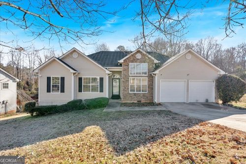 10944 Knotty Pine Pl, Hampton, GA, 30228-6125 | Card Image