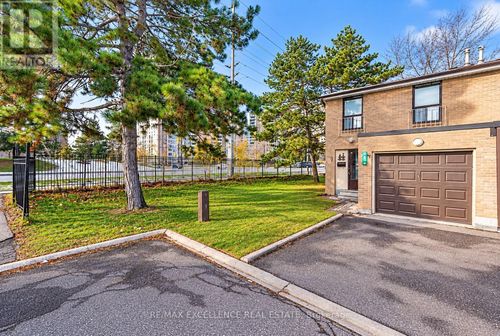 88 Fleetwood Cres, Brampton, ON, L6T2E5 | Card Image