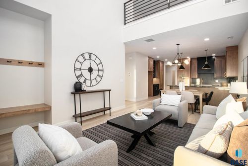 104 N Bryggen Pl Place, Sioux Falls, SD, 57107 | Card Image