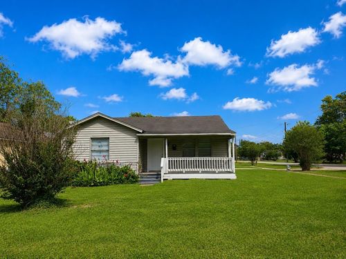 202 N Logan St, Texas City, TX, 77590-7237 | Card Image
