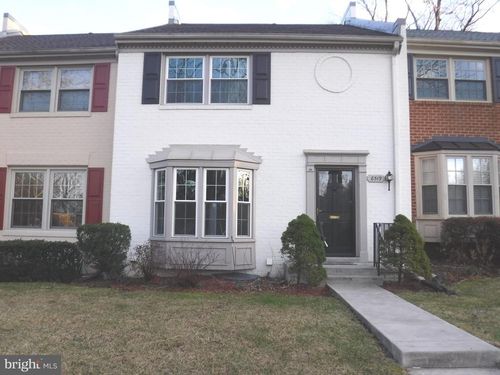 8519 Forrester Blvd, SPRINGFIELD, VA, 22152-1714 | Card Image