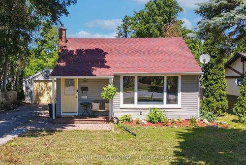 224 Ardmore Ave, Lindsay, ON, K9V2T5 | Card Image