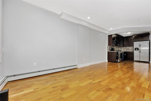 164-15 104th Rd, Jamaica, NY, 11433-2104 | Card Image
