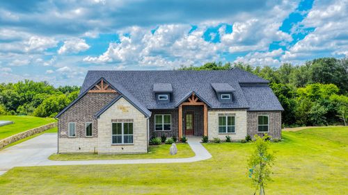 2001 Woodland Rd, Weatherford, TX, 76088-4920 | Card Image