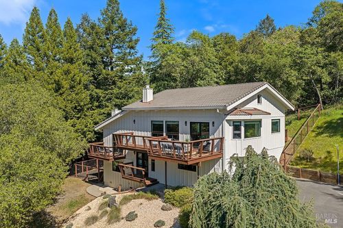 913 Valley View Drive, Healdsburg, CA, 95448 | Card Image