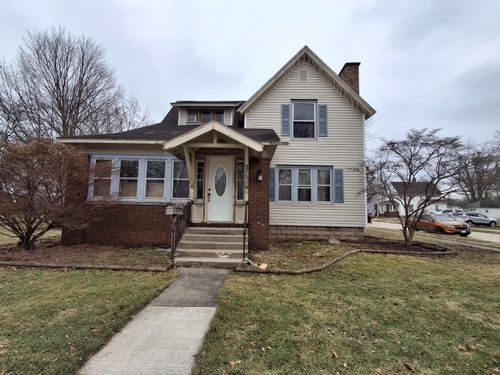 555 W Market Street, Nappanee, IN, 46550 | Card Image