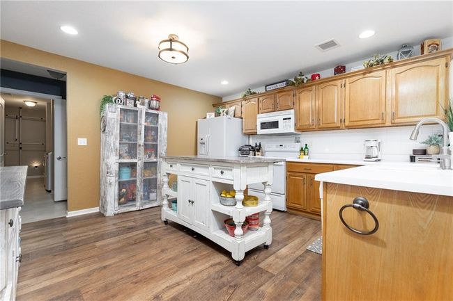 652 Ne 65 Th Ter, House other with 2 bedrooms, 2 bathrooms and null parking in Gladstone MO | Image 9