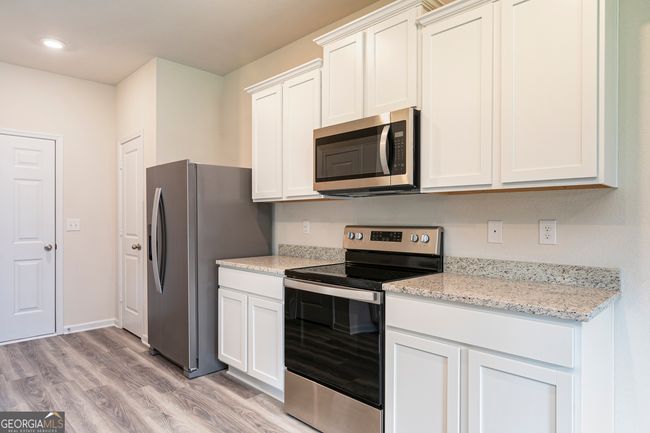 279 Limestone Cir, House other with 3 bedrooms, 3 bathrooms and null parking in Conyers GA | Image 11