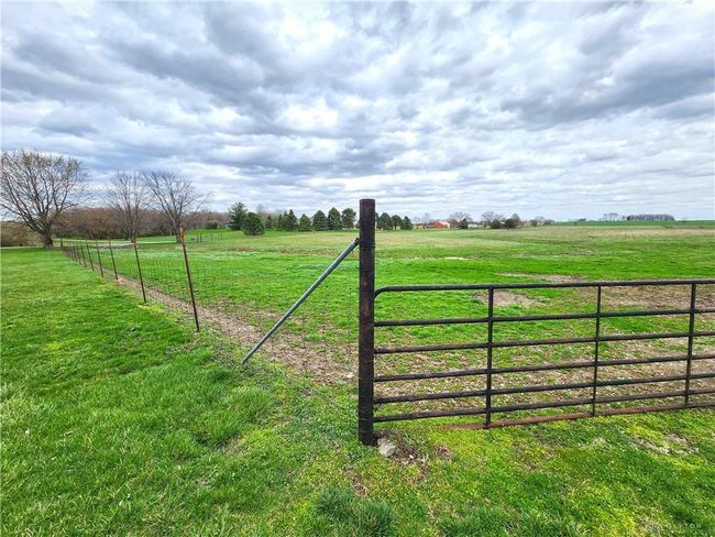 5469 Davis Rd, House other with 3 bedrooms, 2 bathrooms and null parking in Jamestown OH | Image 6
