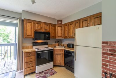 31 - 2162 Mountain Road, Condo with 1 bedrooms, 1 bathrooms and null parking in Burke VT | Image 2