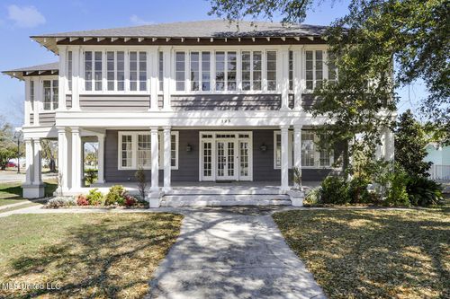 125 Court St, Bay Saint Louis, MS, 39520-4515 | Card Image