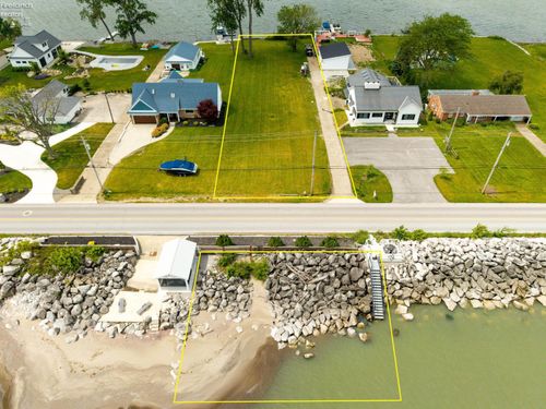 517 Cedar Point Road, Sandusky, OH, 44870 | Card Image