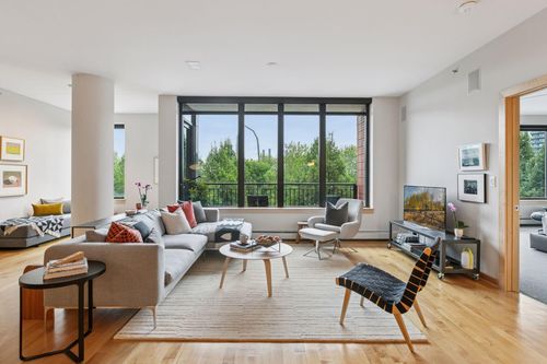 unit-312-215 10th Ave S, Minneapolis, MN, 55415-1761 | Card Image