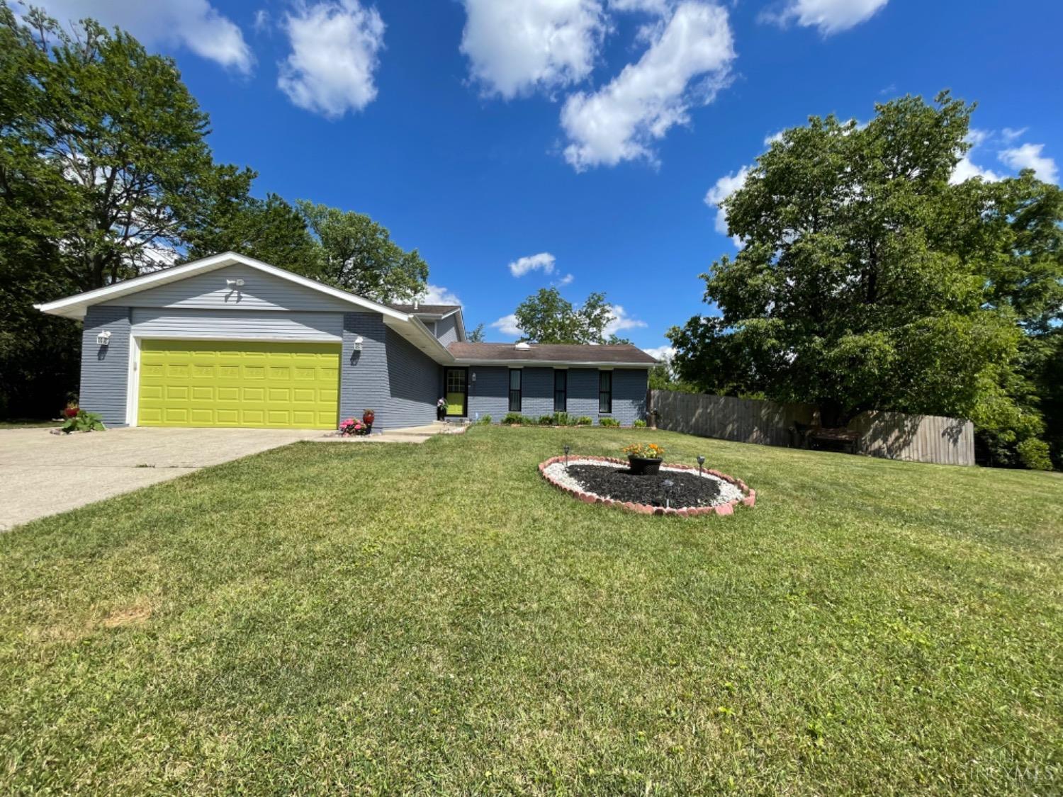 Bramble Ct, Fairfield Township, OH 45011