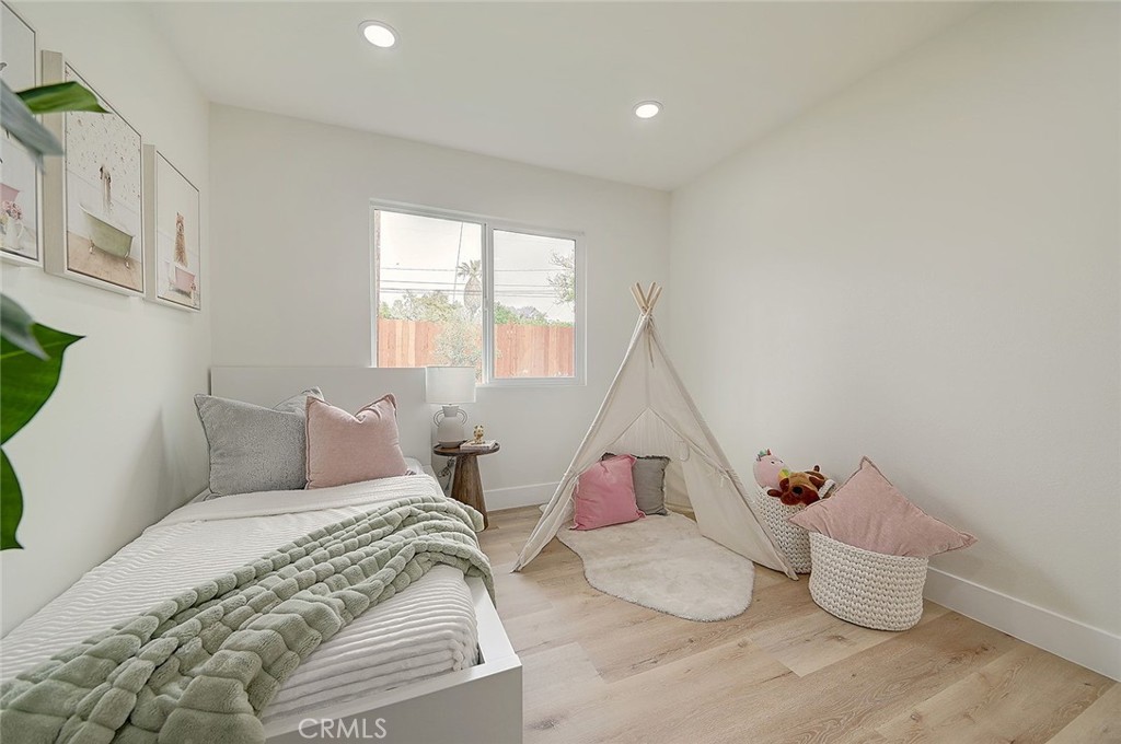 Residential in Santa Ana 4