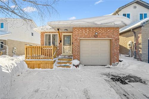527 Mctavish St, Fergus, ON, N1M3P9 | Card Image