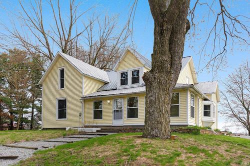 5708 N Old State Road 15, Warsaw, IN, 46582-7195 | Card Image