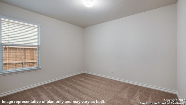 14827 Sabine Loop Rd, House other with 3 bedrooms, 2 bathrooms and null parking in San Antonio TX | Image 5