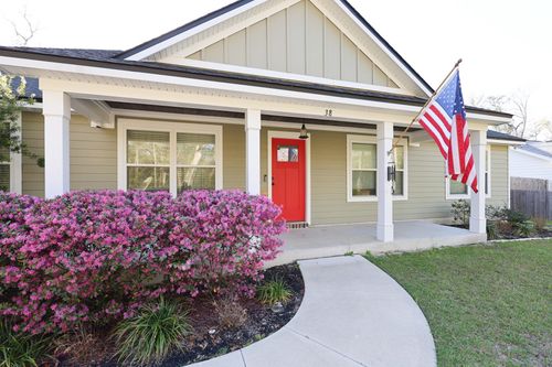 38 Lee St, Crawfordville, FL, 32327-2581 | Card Image