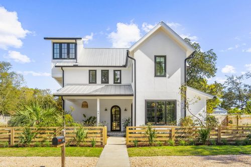641 Palmetto St, Mount Pleasant, SC, 29464-4440 | Card Image