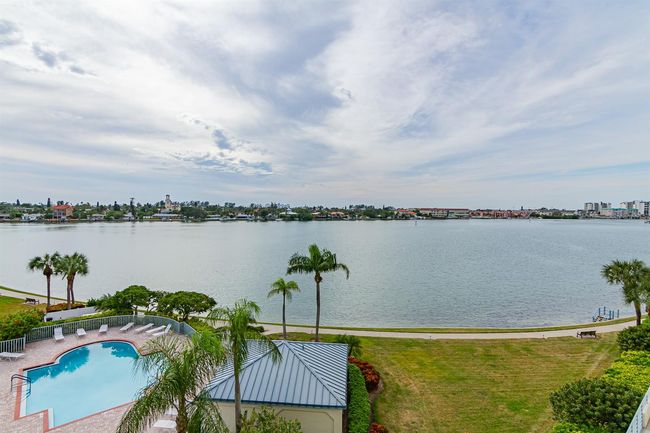APT-402 - 7974 Sailboat Key Blvd S, Condo with 2 bedrooms, 2 bathrooms and null parking in South Pasadena FL | Image 35