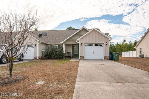 168 Pine Hollow Rd, Holly Ridge, NC, 28445-8825 | Card Image