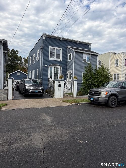 66 Lincoln Ave, Stamford, CT, 06902-4116 | Card Image